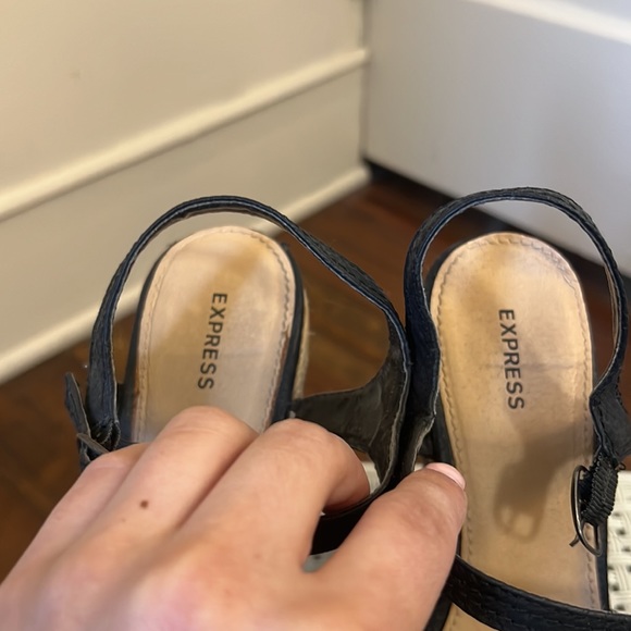 Black express Heels - Picture 2 of 3